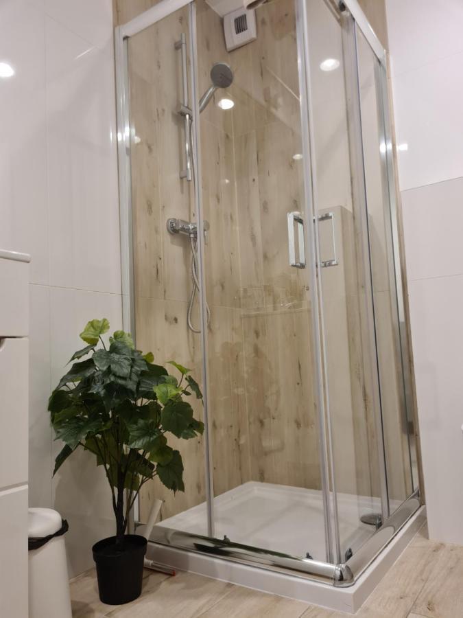 Mostowa 23 Hugo Apartment, Self Check-In 24H, Free Parking, Air-Conditioning Poznan Exterior photo